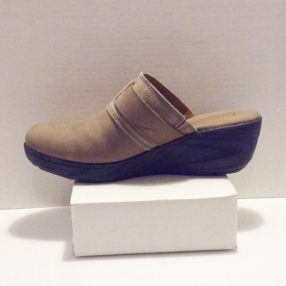 b.o.c. Born Concepts Mallis Taupe Mules Clogs Sz 9 - Picture 6 of 10